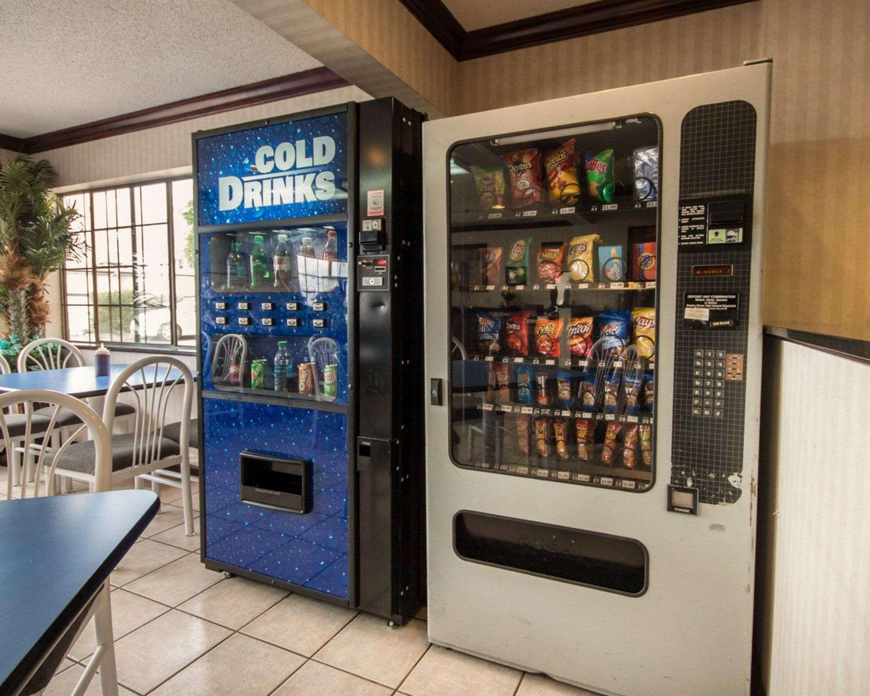 Econo Lodge Inn & Suites El Paso Extérieur photo