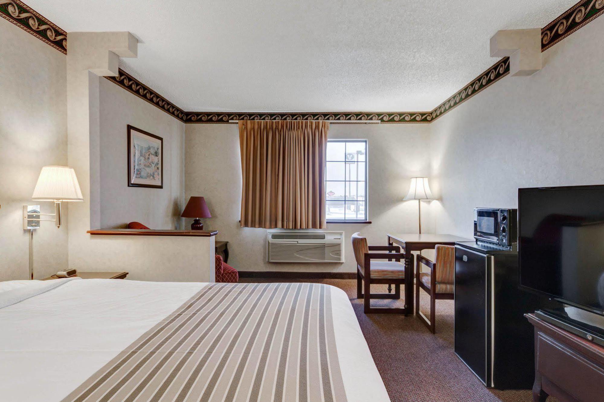 Econo Lodge Inn & Suites El Paso Extérieur photo